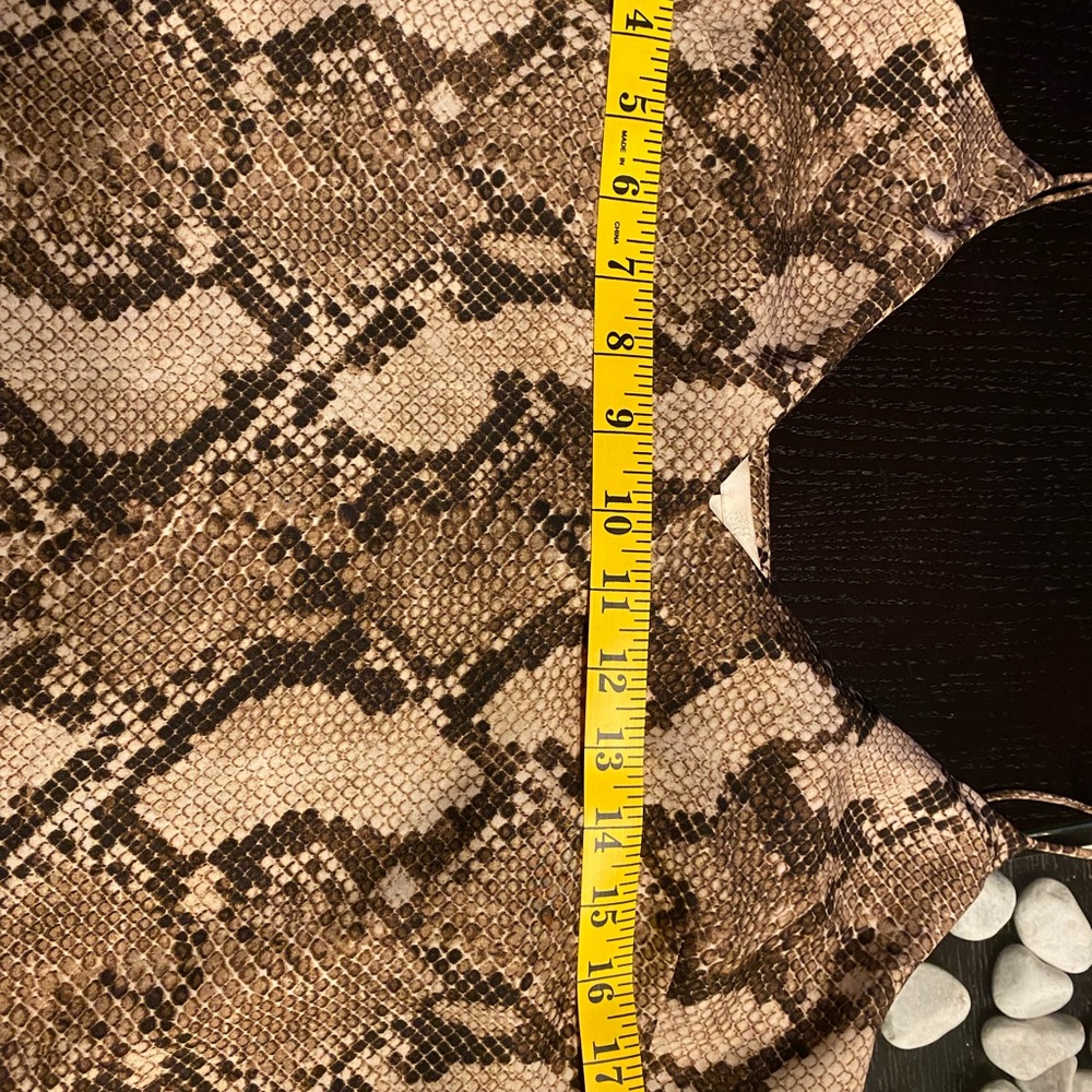 H&M Top/ Size Large - Picture 2 of 4